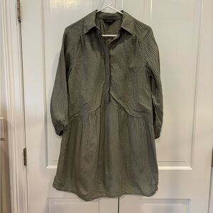 Club Monaco / Sage Green Linen Mini / Size Small
